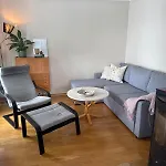 Cozy Feel 2 Bedroom And 1 Sleeping Coach *