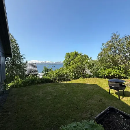 Cozy Feel Home 2 Bedroom And 1 Sleeping Coach Apartment * Tromso